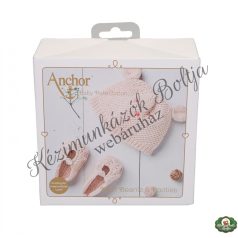  Anchor Baby Pure Cotton horgoló készlet - Rózsaszín cipőcskék tavaszi sapkával